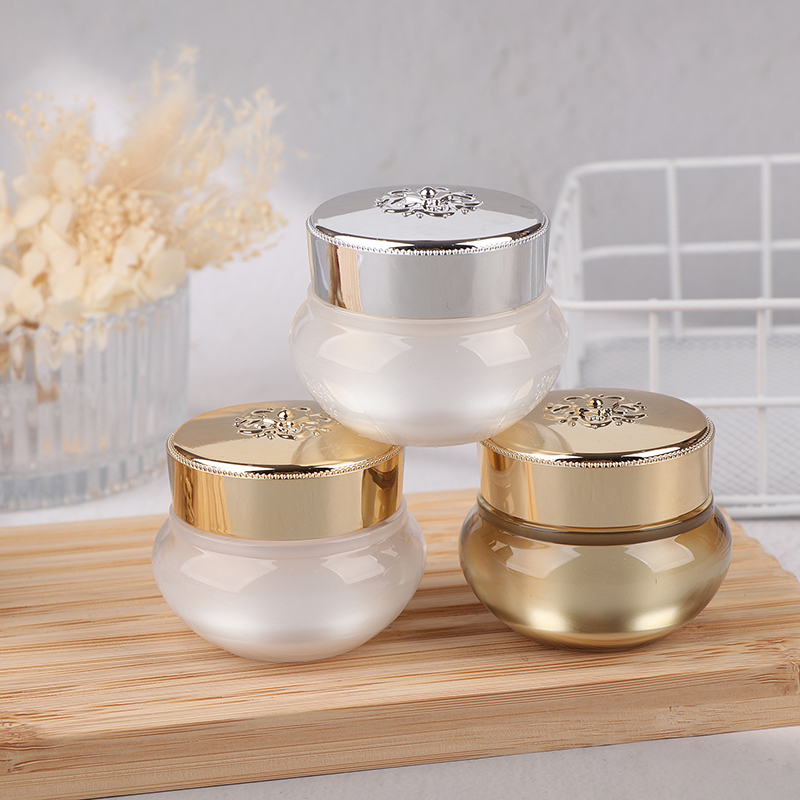 Frascos de Creme Acrílicos Vaz - Luxury Skincare & Spa Photos avaliação e preço